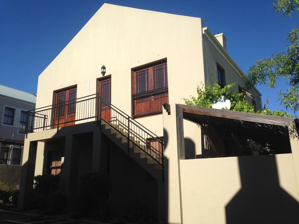 ستيلينبوش Fynbos Feniks Apartment المظهر الخارجي الصورة